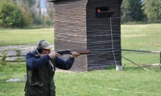 SOUTĚŽ DRUŽSTEV NA LOVECKÉM KOLE, NA STŘELNICI V BŘEZINÁCH