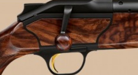 Profesionální lov s luxusní kulovnicí Blaser R8 Attaché